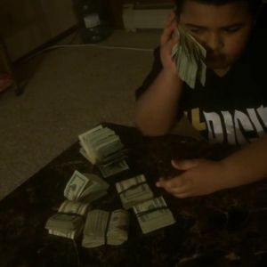 Meet your Posher, Takai